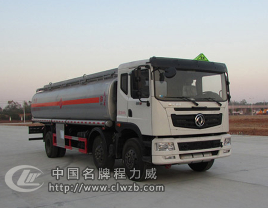 東風新款運油車21.5立方